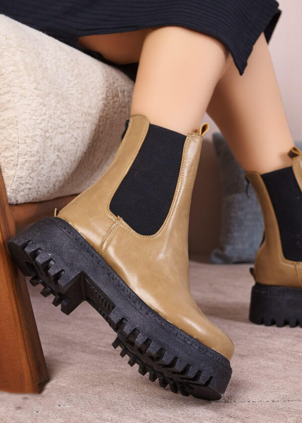 Kenova Mid Chelsea Boots