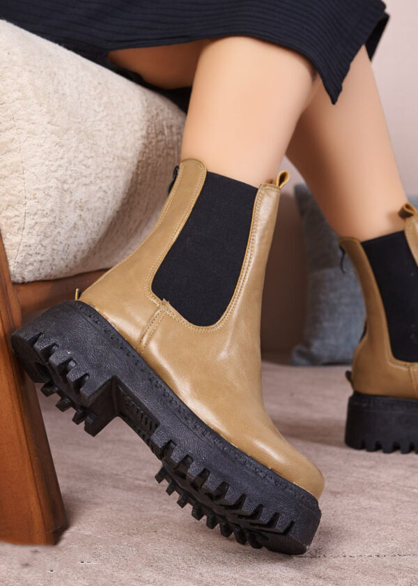 Kenova Mid Chelsea Boots