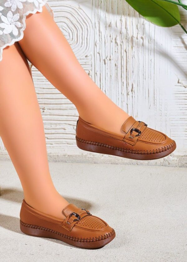 شوز مريح جلد