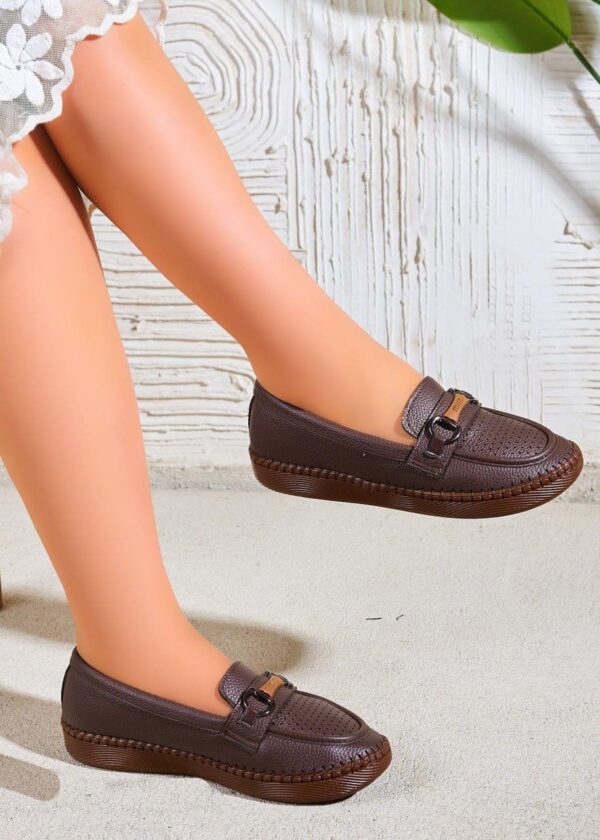 شوز مريح جلد